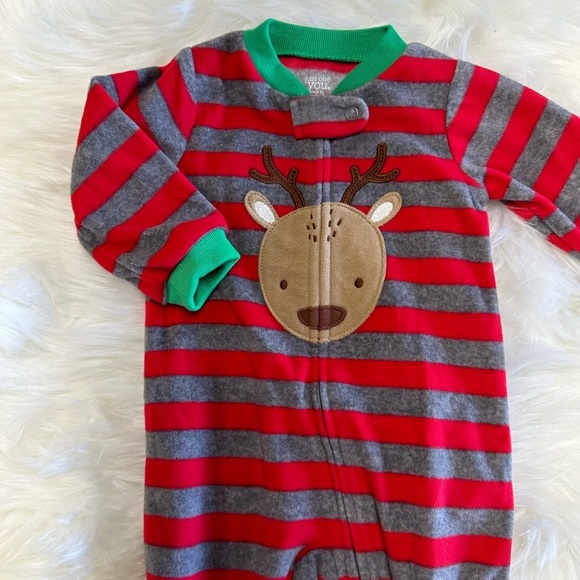 5/$30 NWT Carter’s Christmas Zip Reindeer Footies 6M - Picture 10 of 10